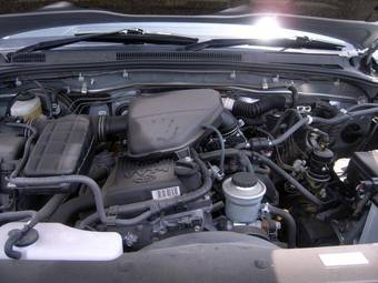 2005 Toyota Hilux Surf Pictures