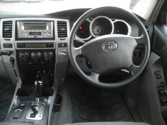 2005 Toyota Hilux Surf Photos