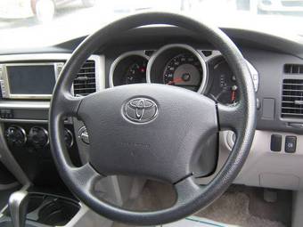 2005 Toyota Hilux Surf Wallpapers