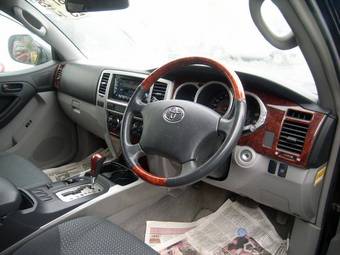 2005 Toyota Hilux Surf Images