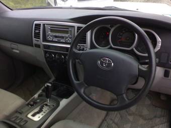 2005 Toyota Hilux Surf Pictures