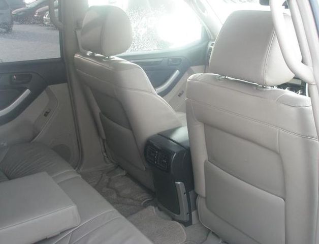 2006 Toyota Hilux Surf