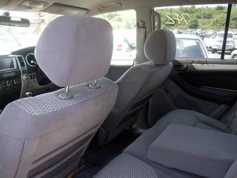 2006 Toyota Hilux Surf Photos