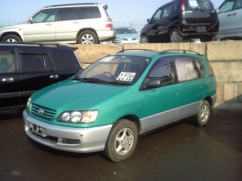 1996 Toyota Ipsum