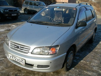 1996 Toyota Ipsum