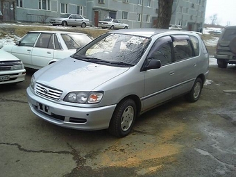 1996 Toyota Ipsum