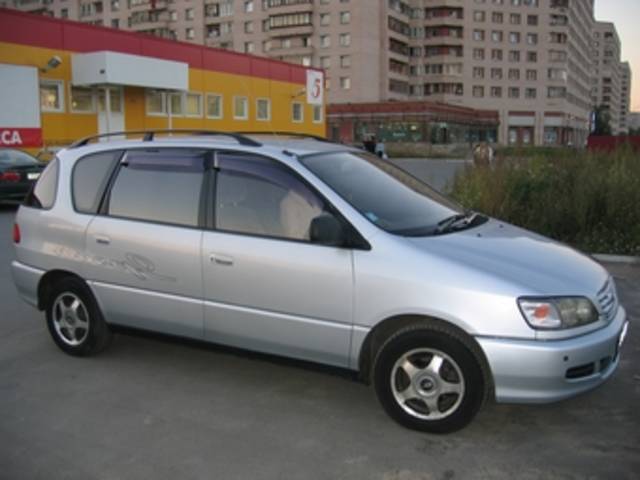 1996 Toyota Ipsum