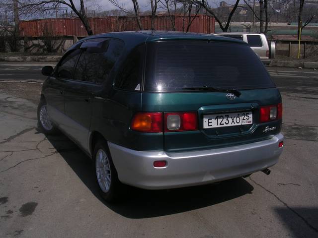 1996 Toyota Ipsum