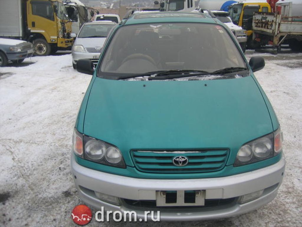 1996 Toyota Ipsum
