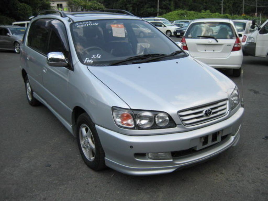 1996 Toyota Ipsum