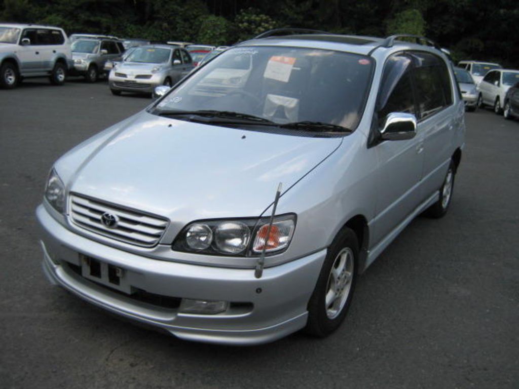 1996 Toyota Ipsum