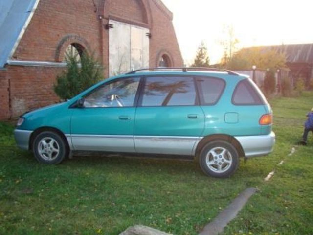 1996 Toyota Ipsum