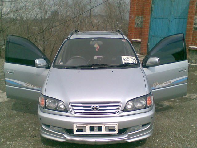 1996 Toyota Ipsum