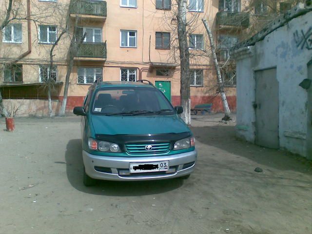 1996 Toyota Ipsum