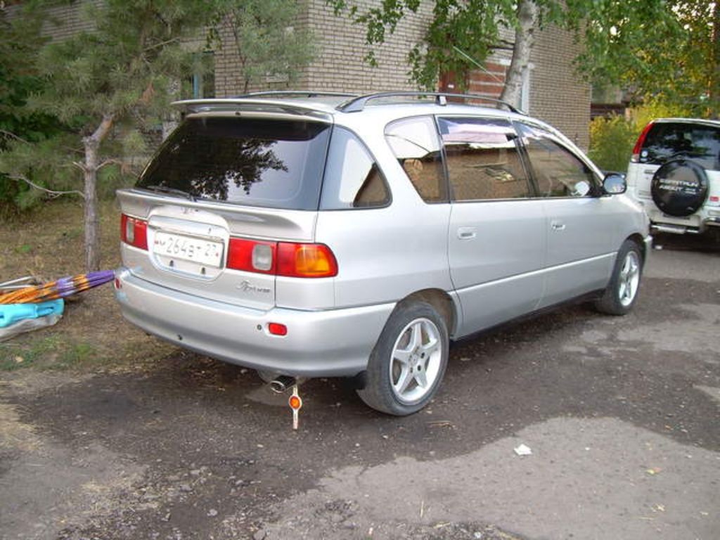 1996 Toyota Ipsum