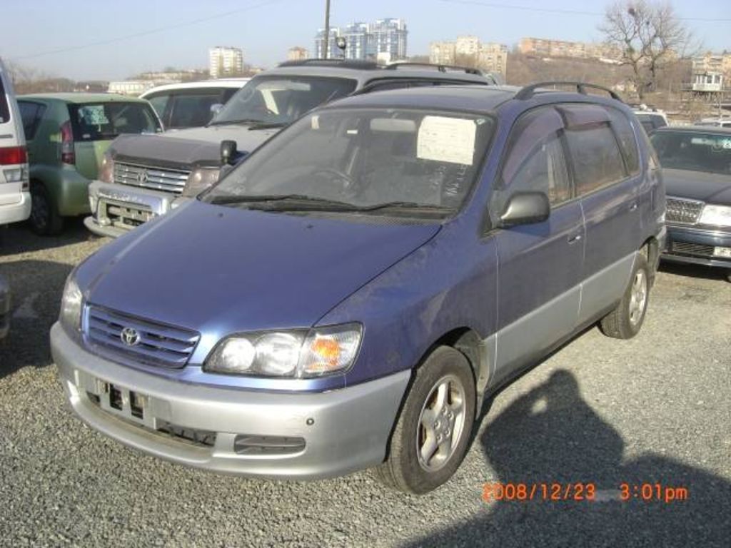 1996 Toyota Ipsum