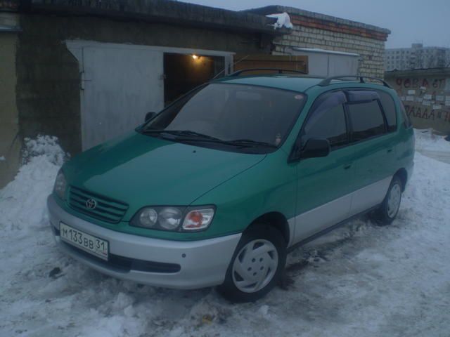 1996 Toyota Ipsum