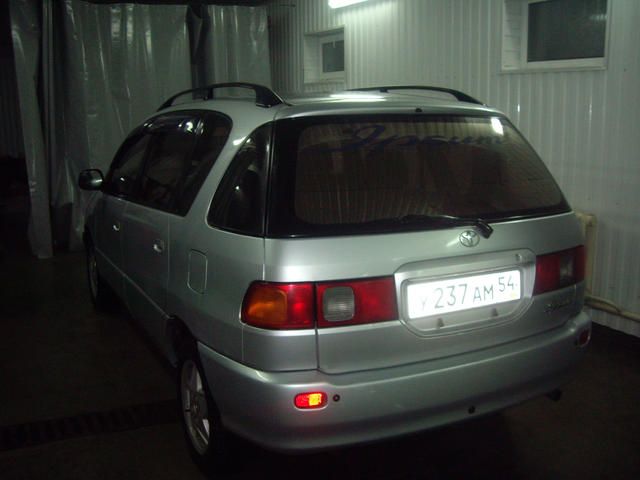 1996 Toyota Ipsum