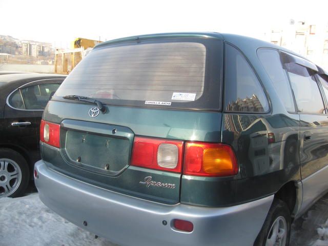 1996 Toyota Ipsum