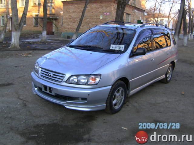 1996 Toyota Ipsum