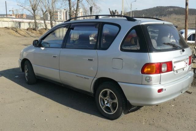 1996 Toyota Ipsum