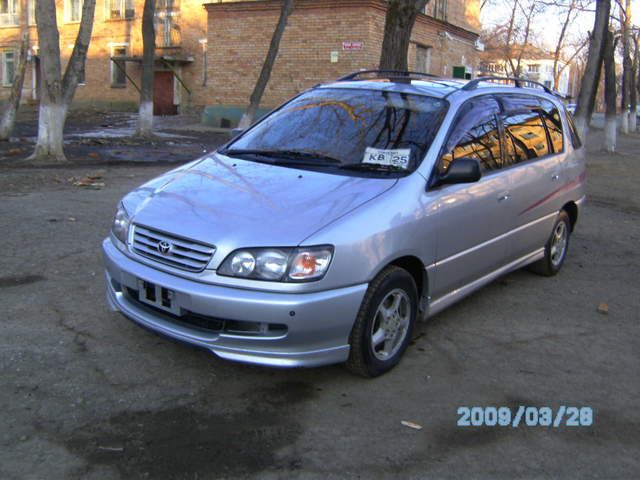 1996 Toyota Ipsum