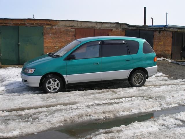 1996 Toyota Ipsum