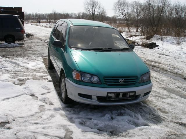 1996 Toyota Ipsum