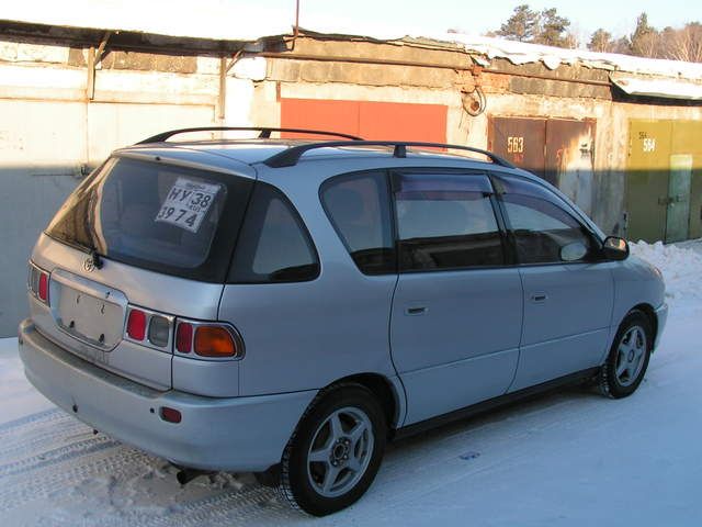 1996 Toyota Ipsum