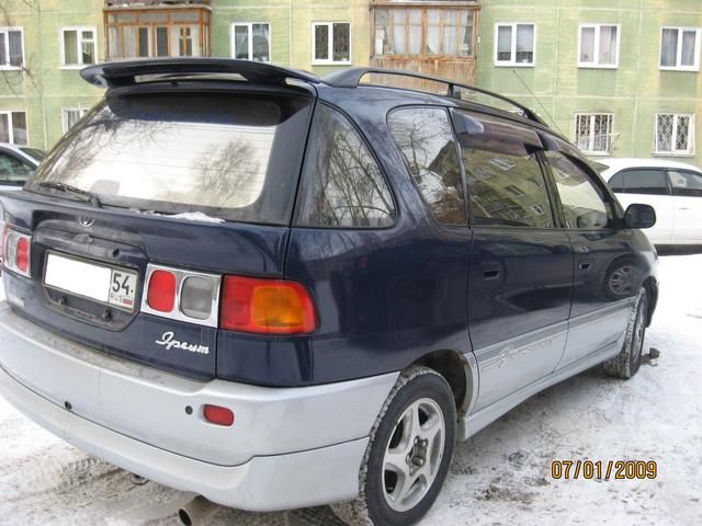 1996 Toyota Ipsum