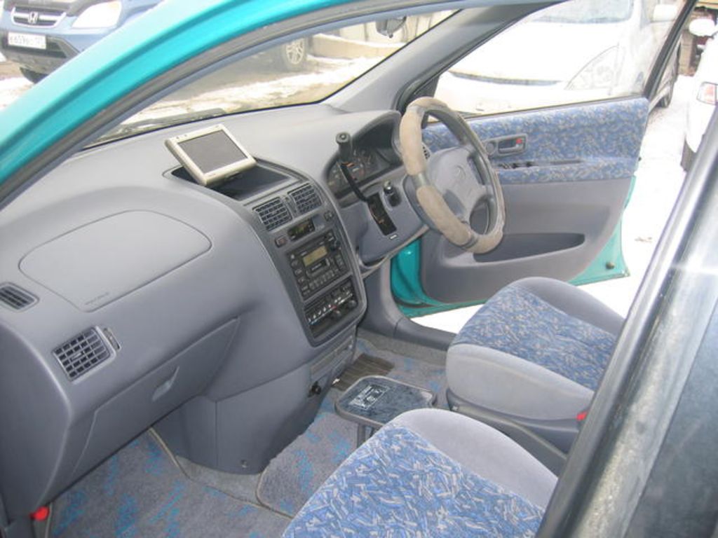 1996 Toyota Ipsum