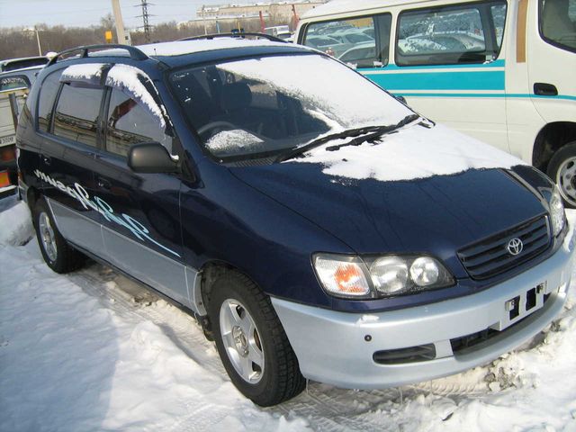 1996 Toyota Ipsum