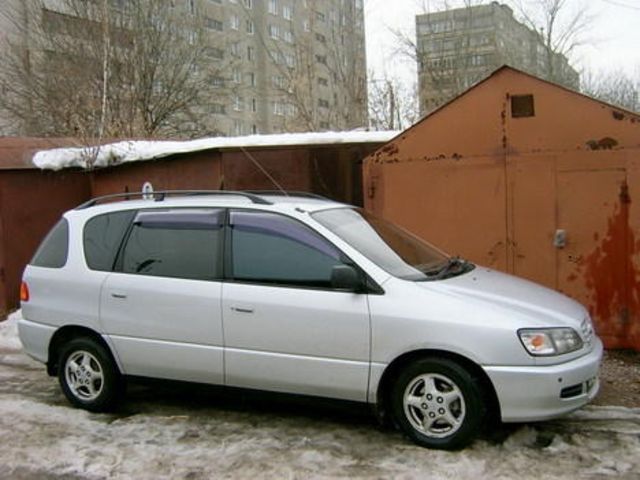 1996 Toyota Ipsum
