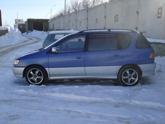 1996 Toyota Ipsum
