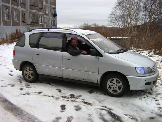 1996 Toyota Ipsum