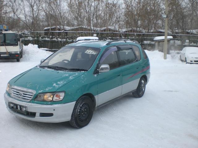 1996 Toyota Ipsum