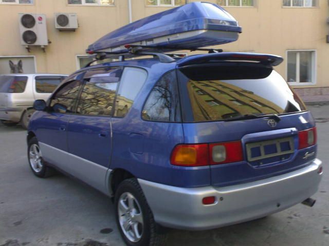 1996 Toyota Ipsum