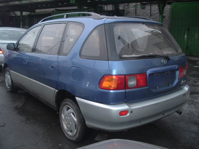 1996 Toyota Ipsum Photos