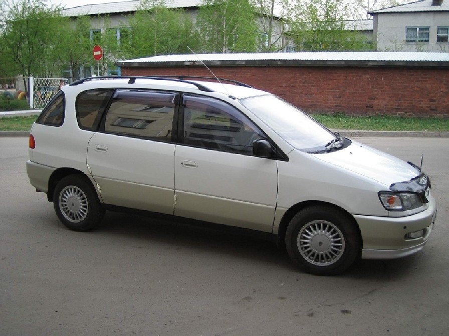 1997 Toyota Ipsum