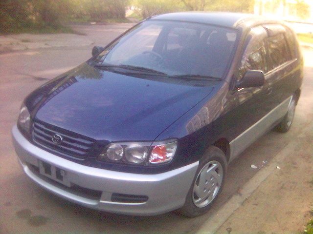 1997 Toyota Ipsum