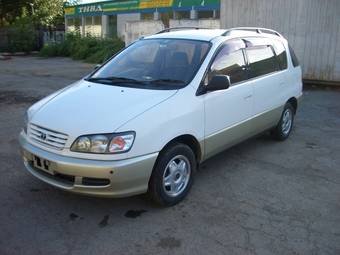 1997 Toyota Ipsum