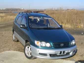1997 Toyota Ipsum