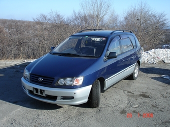 1997 Toyota Ipsum