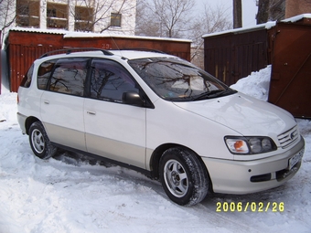1997 Toyota Ipsum