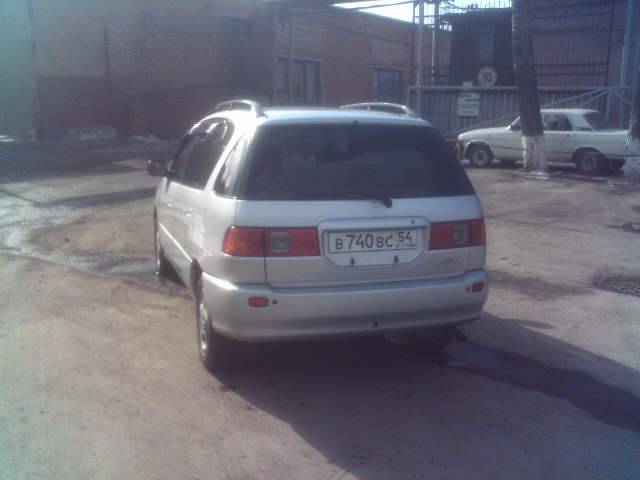 1997 Toyota Ipsum