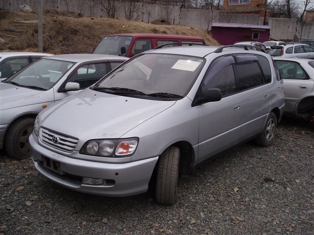1997 Toyota Ipsum