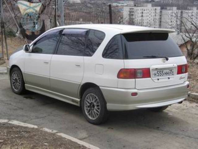 1997 Toyota Ipsum