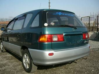 Toyota Ipsum