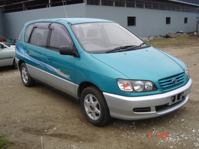 1997 Toyota Ipsum