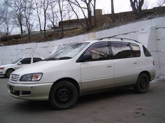 1997 Toyota Ipsum